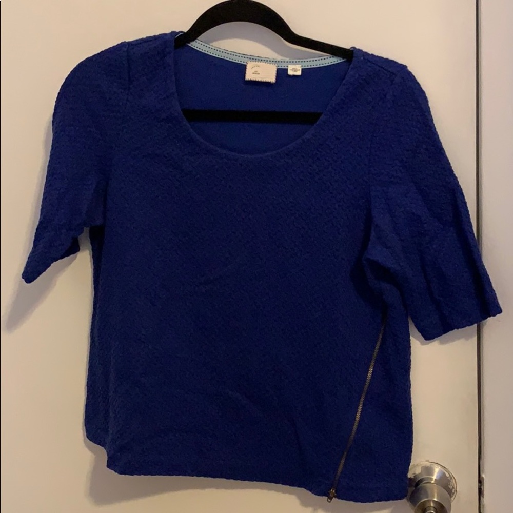 Anthropologie Textured short sleeve zipper blouse